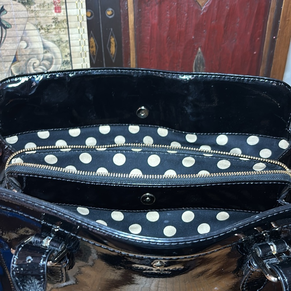 Kate Spade Black Shoulder Bag w Glossy Patent Finish and Branded Fabric Dust Bag - Picture 13 of 17